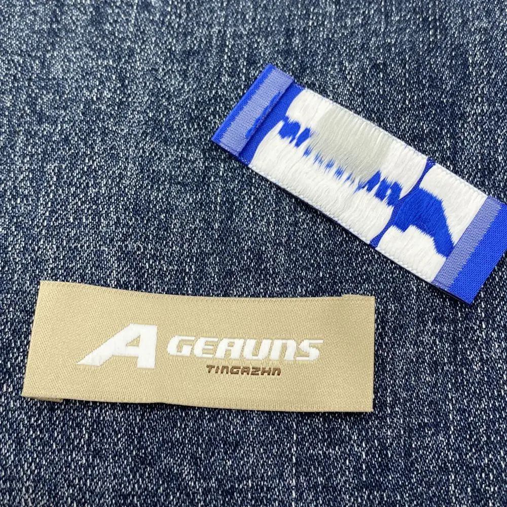 High Quality Custom Clothes Woven Tags Neck Label Clothing Labels With Symbols for Clothing