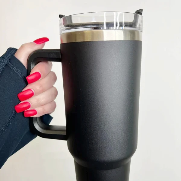 Custom Logo Outdoor 30oz 40oz Double Walled Travel Mugs with handle Stainless Steel Vacuum Insulated Travel Tumbler with Handle