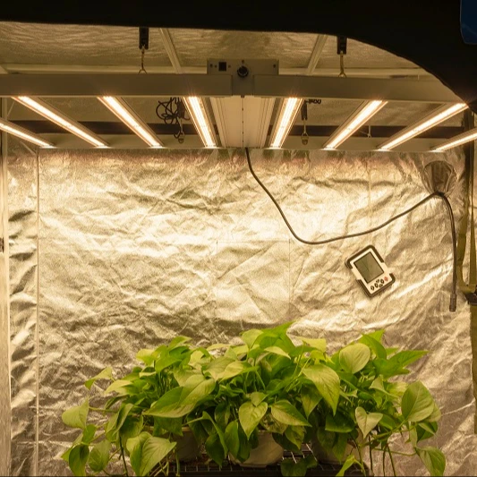 greenhous light new design highest PPF 1848umol/s led grow light with PAR 2.5~2.8umol/j in stock