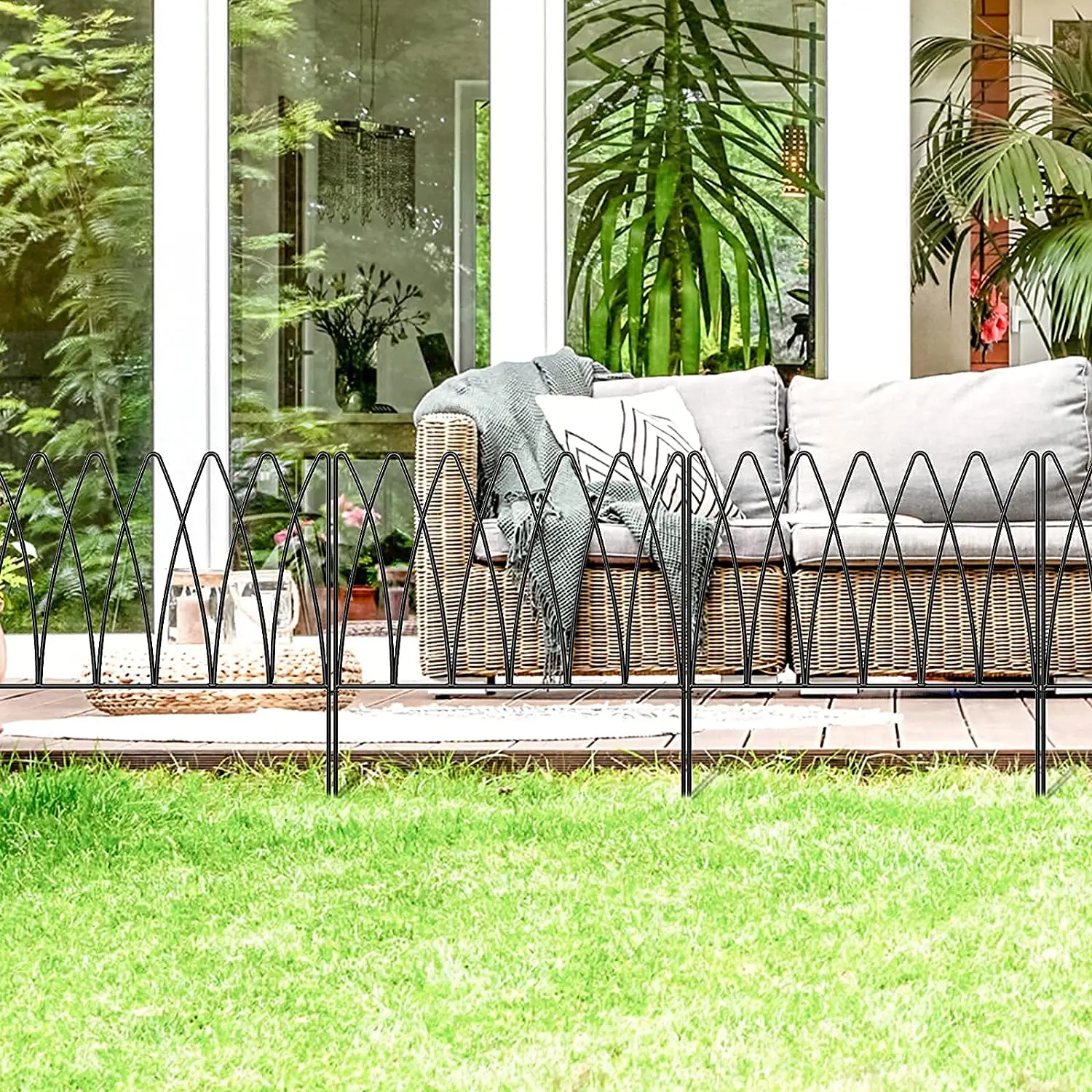 Easily Assembled Garden Decoration Metal Border Folding Fence, Landscape Fencing for Flower Bed, Trees, Animal Barrier