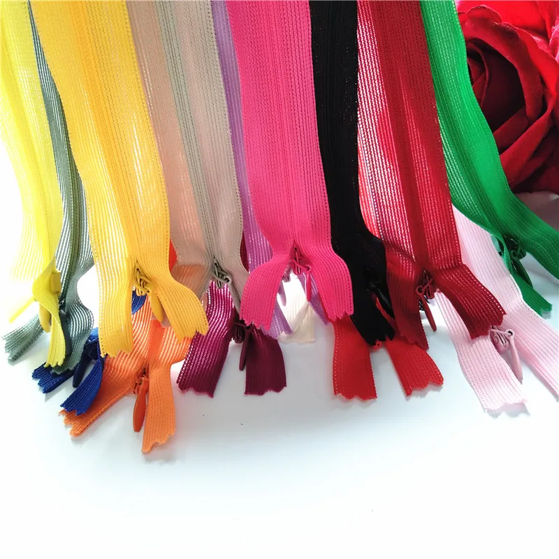 Wholesale High quality 20 25 50 80cm opening double ended black and white Invisible clothing Zipper