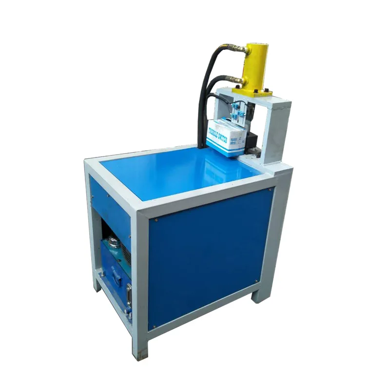 Punzonadora semiautomtica en ngulo de 45 grados