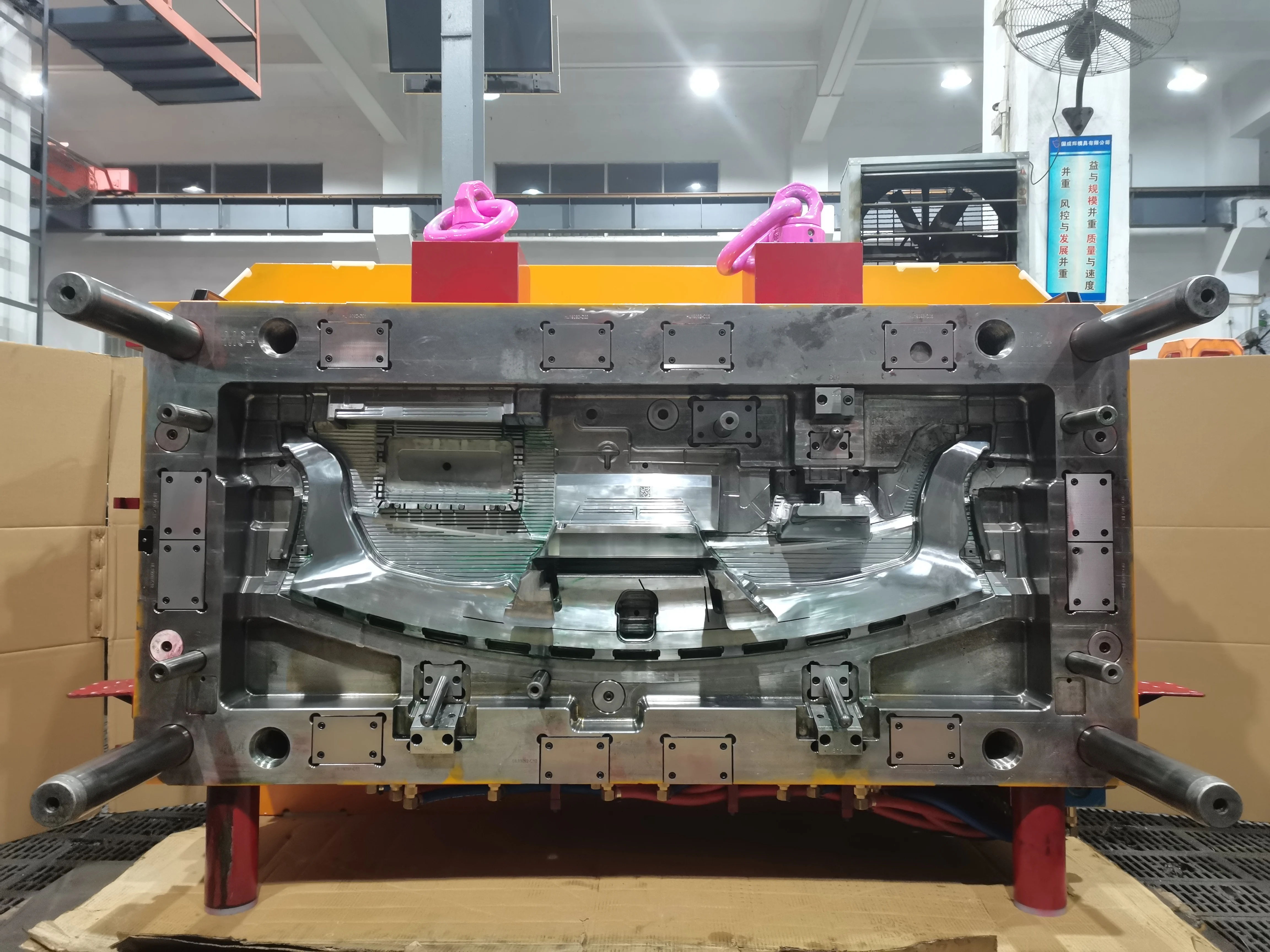 High Quality Auto Spare Parts Wholesale Dashboard Assembly Car Dashboard For Honda, BYD, Toyota plastic automatic mould