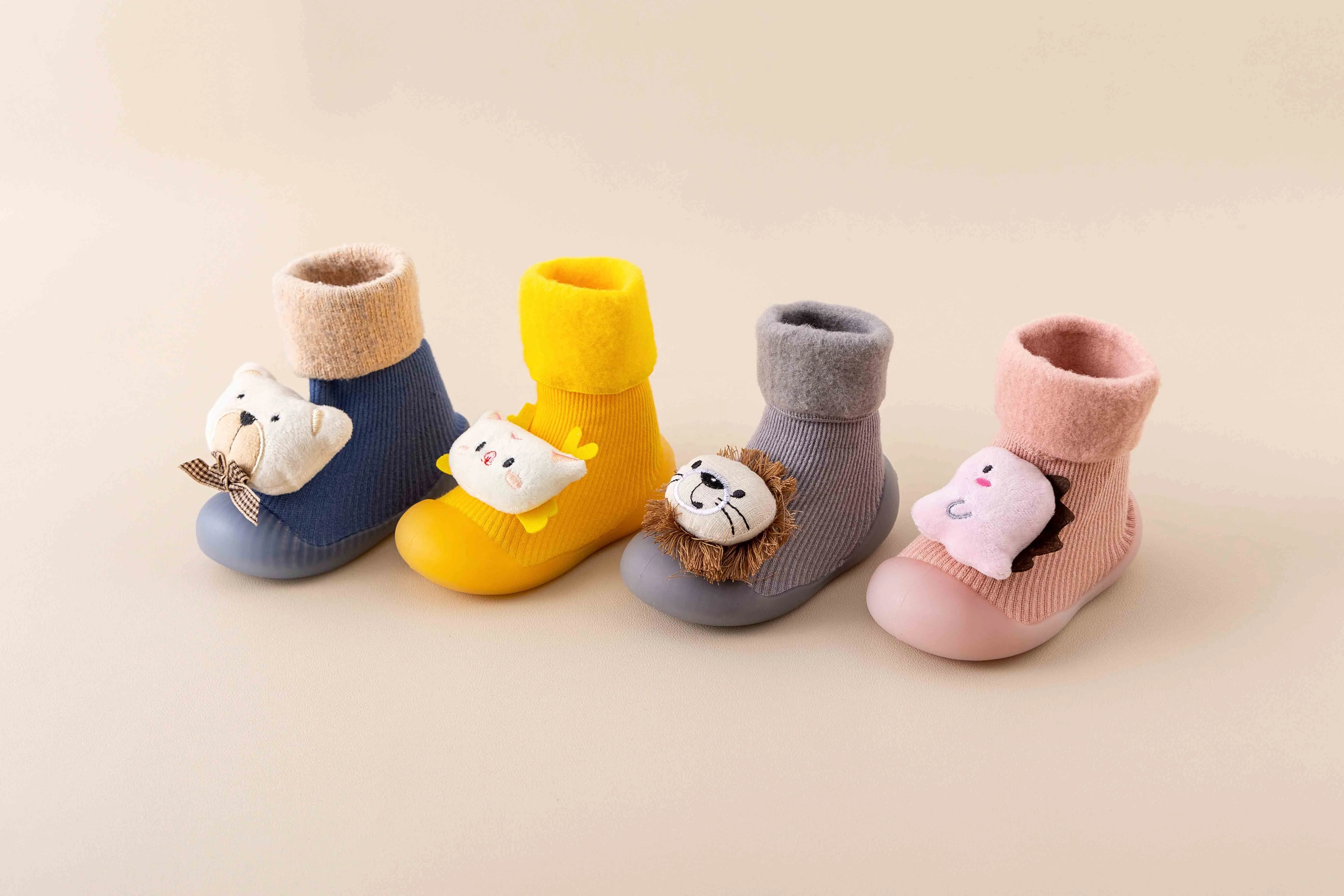 Kids Toddler warm thermal shoe socks cute animals Eco-friendly rubber sloe baby shoe socks  Wholesales