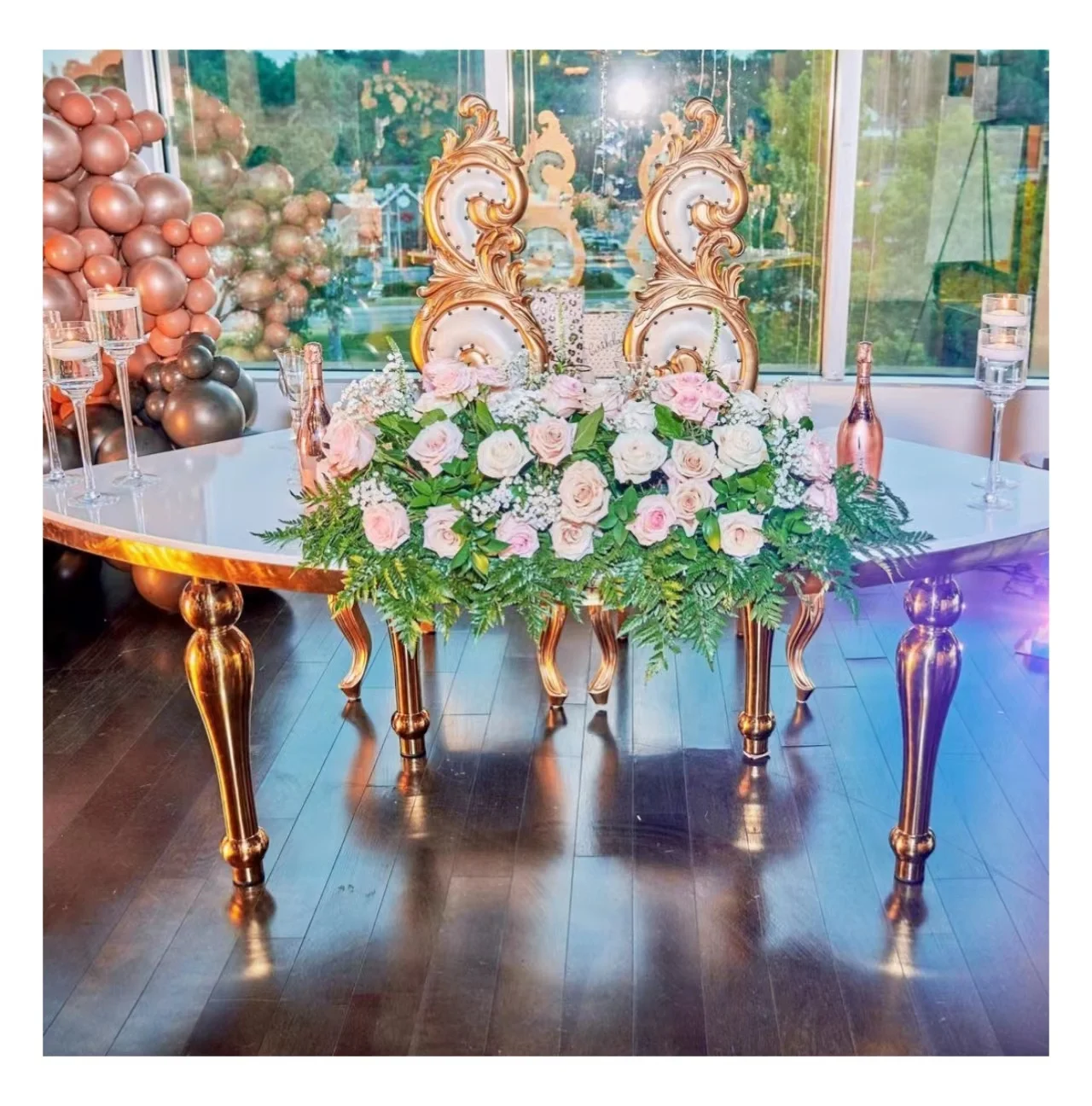 Factory Price Wedding Event Party Decoration Furniture Bridal and Groom Glass Mirrored Clear Gold Serpentine round wedding table