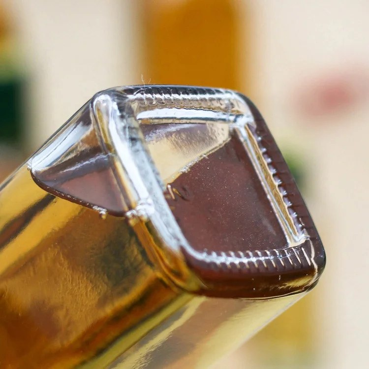 100ml 150ml 250ml 500ml 750ml 1000ml Clear Green Square Glass Olive Oil Bottle with Screw Cap