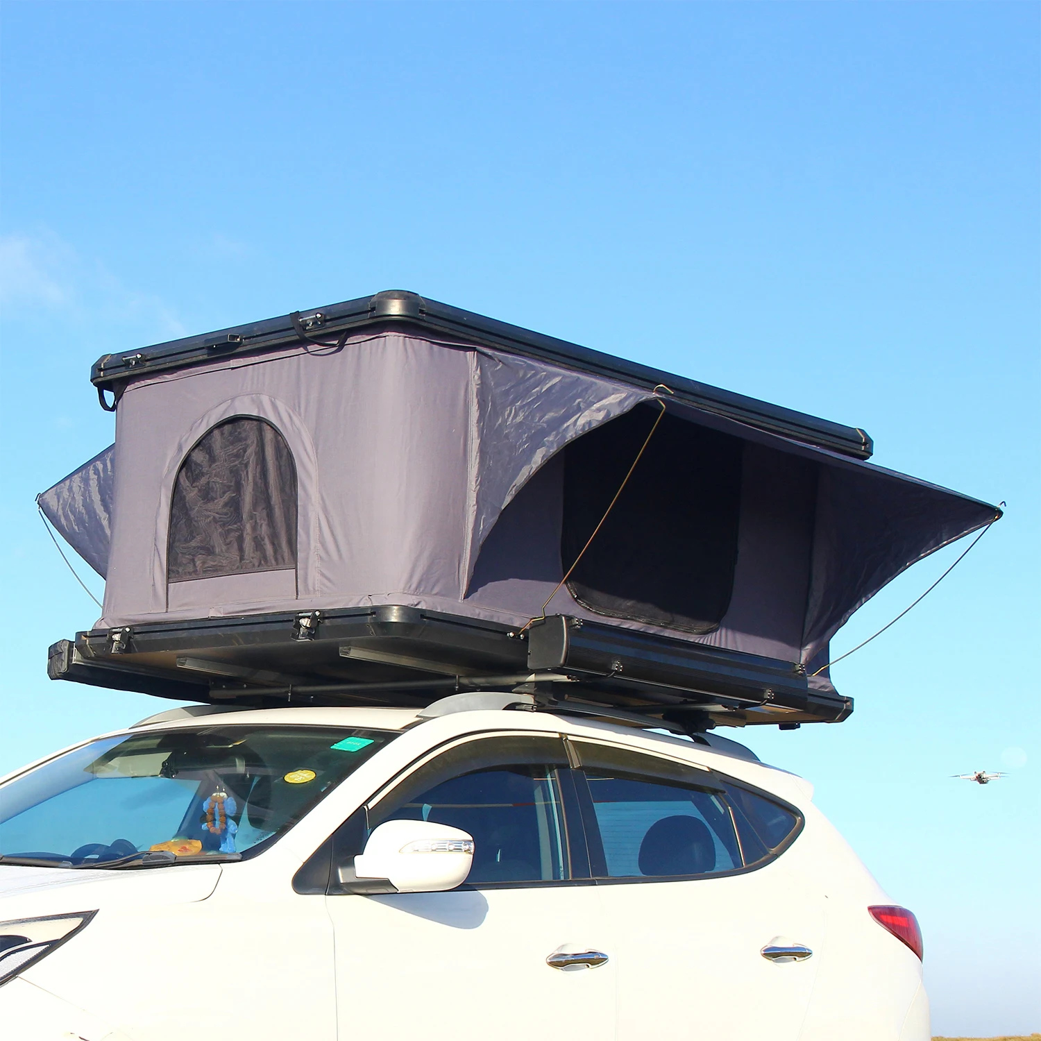 4 Person Camping Hardshell Triangle Aluminium Inflatable Top Insulated Lightweight Top Car Roof Top Tents For Sale