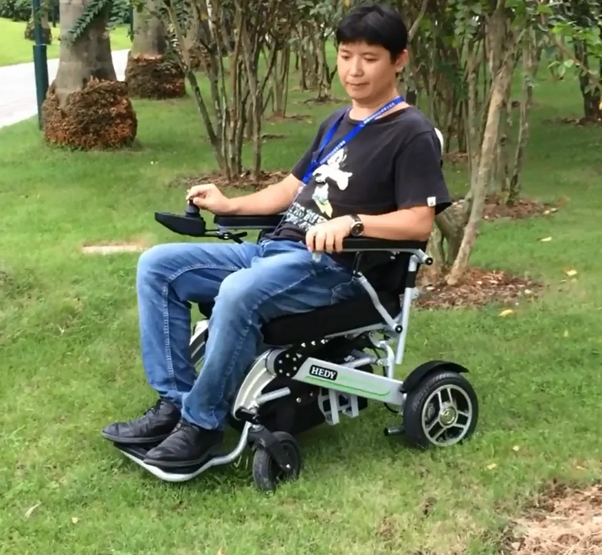 HEDY SEW01 CE MDR High Speed Light Foldable Compact SOS Call FM Remote Control Smart Travel Electric Wheelchair Manufacturer