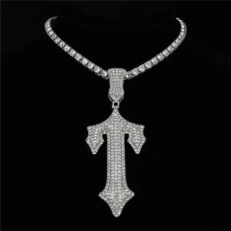 2023 New fashion Cross Sword Jewelry Alloy Cheap Iced Out Pave Diamond Trapstar Game Controller Pendant Necklace for Men