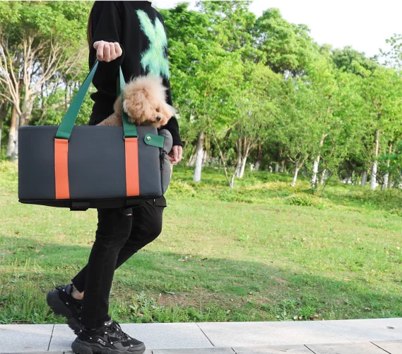 Travel Dog Bags Portable Console Dog Car Seat Washable Dog Booster Seat on Car Armrest Included Safety Leash