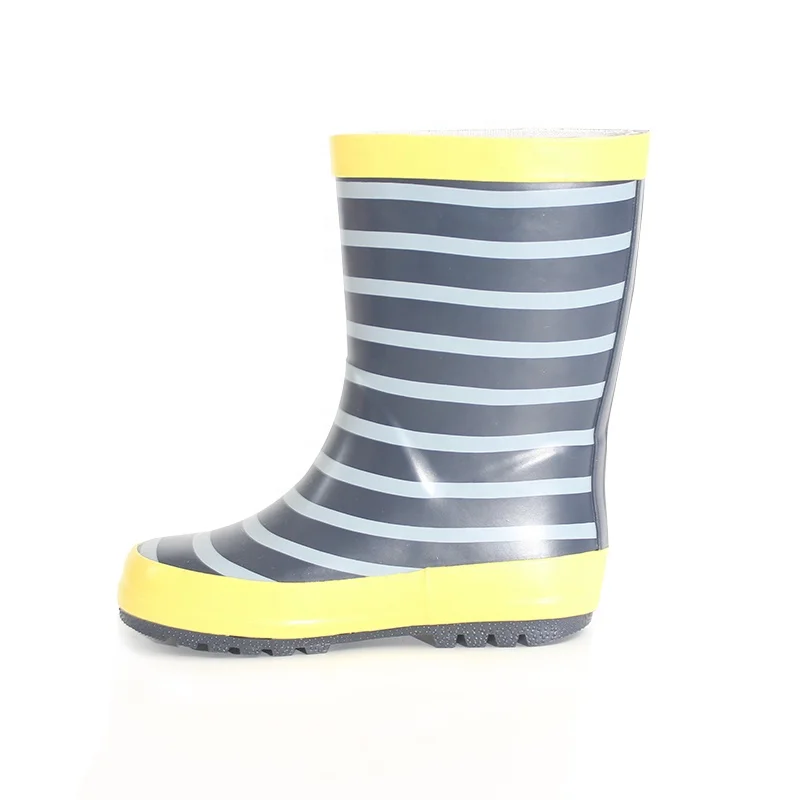 2021 Wholesale Fashion Kids Waterproof  Rubber Comfortable Toddler Kids Rain Boots