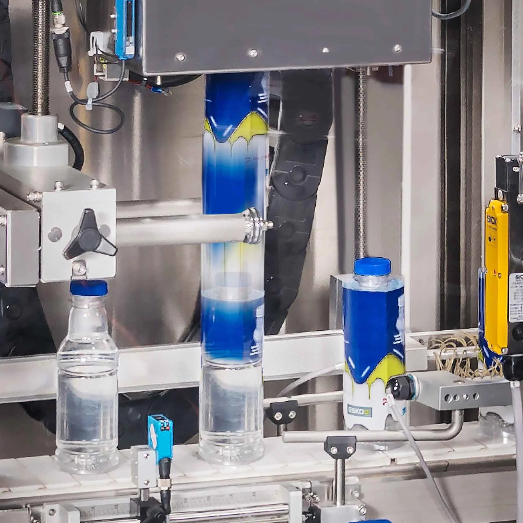 Custom PVC/PE/OPS/PETG/PP plastic stretch roll film hot shrink wrap beverage bottle sleeve band labels PVC heat shrink film