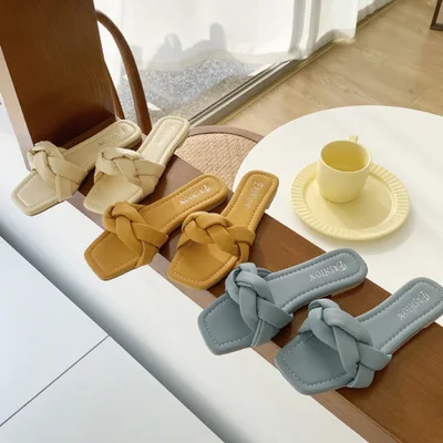 Новинка лета, простые шлепанцы HLS214 на плоской подошве, тапочки, однотонная обувь для девушек, пляжная обувь для отдыха