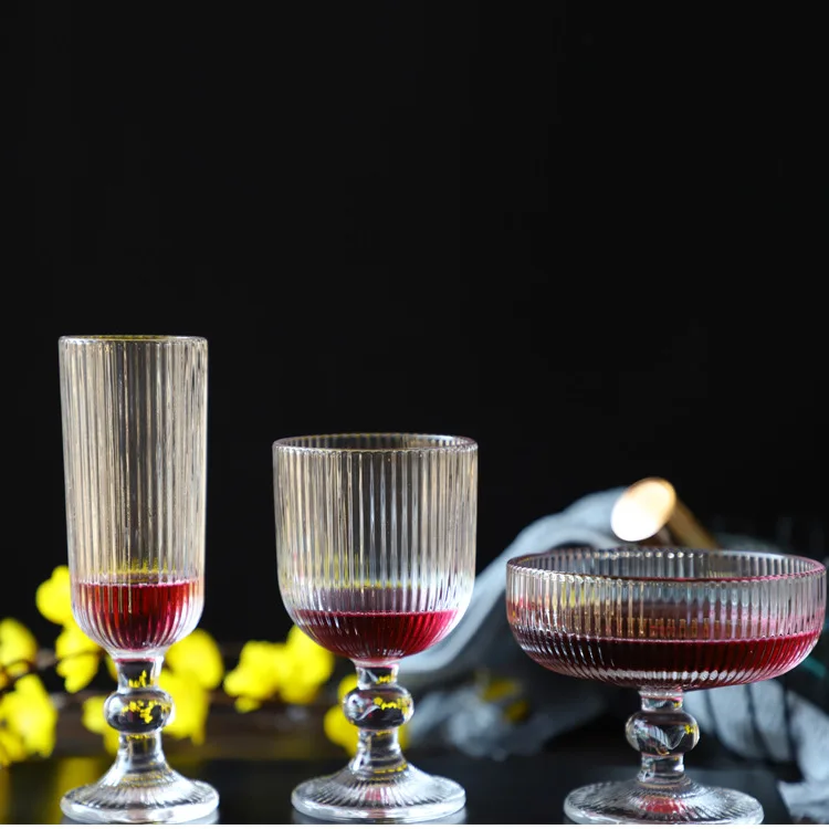 Wholesale Bar Cheap Vertical Lines Smoke Cocktail Glass Luxury Dessert Bowl Martini Ice Cream Bowls Champagne Coupe Glass Clear