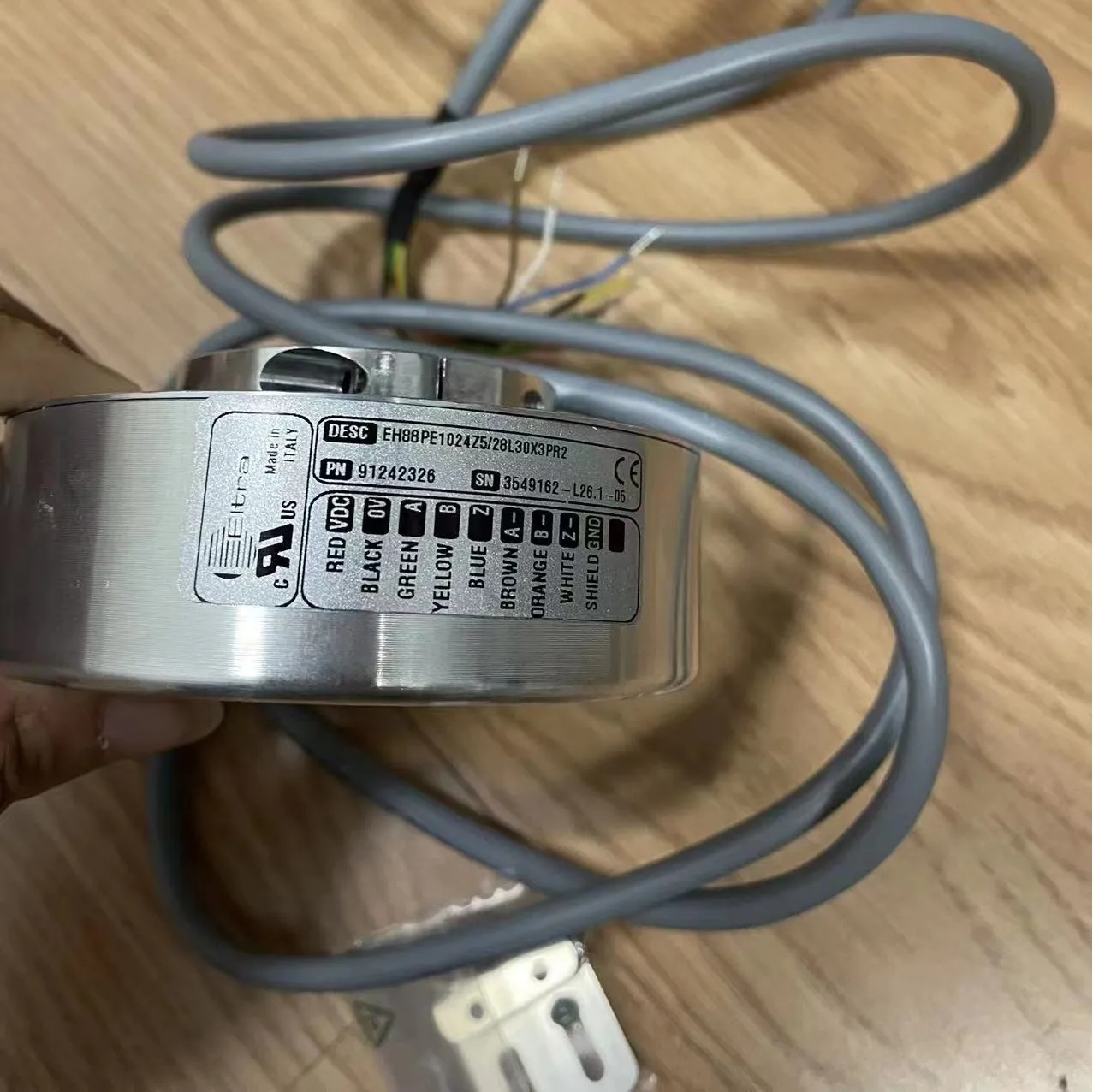 EL63PB1024Z5L10X3PR0,5+M,870  rotary encoder New original genuine goods are available from stock