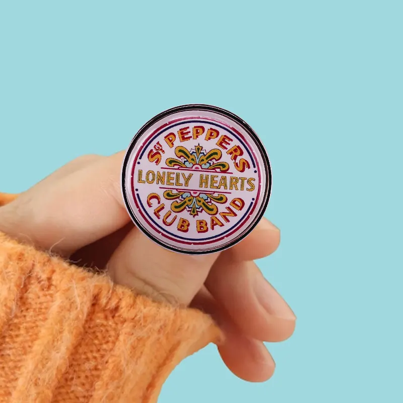 The Beatleees 1967 Eighth Studio Album  SGT Peppers Lonely Hearts Club Band Logo Enamel Pin Button Badge