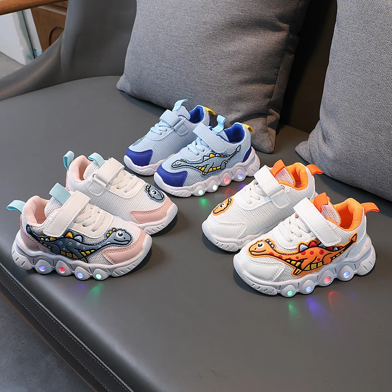 Wholesale LED light socks shoes boys and girls light shoes autumn and summer new breathable flying woven sneakers