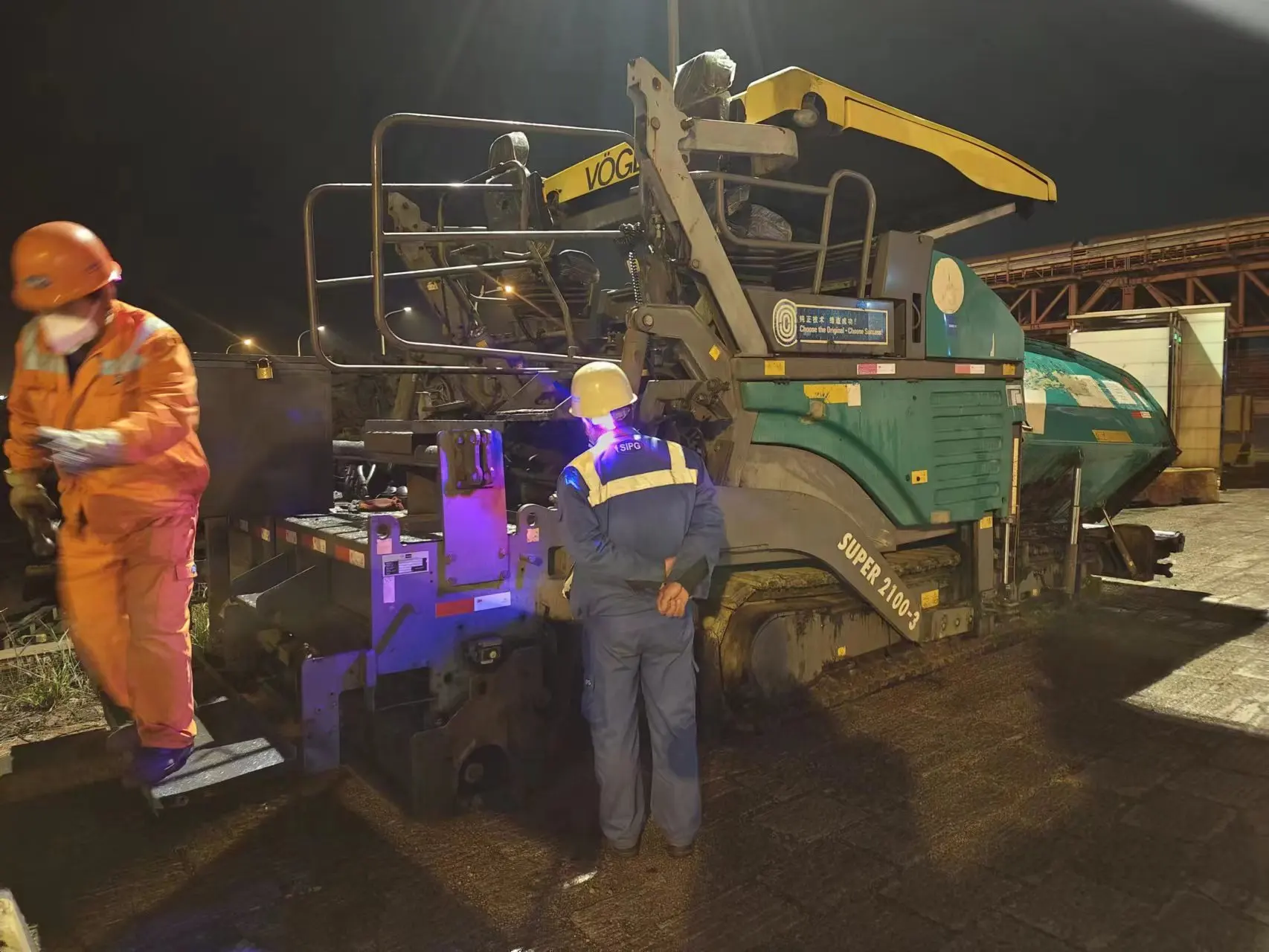 Lowest price secondhand Asphalt Paver Machines Max working width 11m Construction Leveling used Asphalt Paver