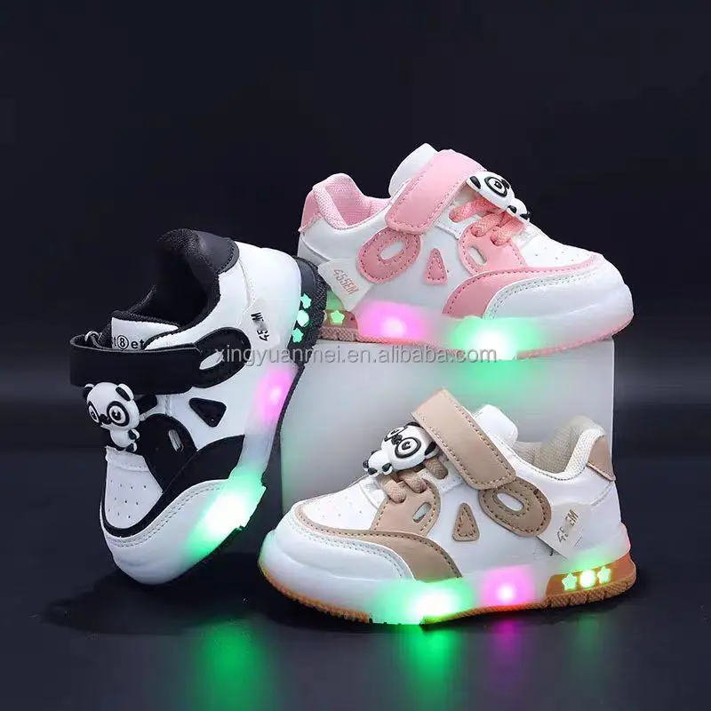 wholesale Kids LED Roller Shoes With Retractable Wheels USB Charge 7 Colors Light Up Roller Sneakers For Girls Boys