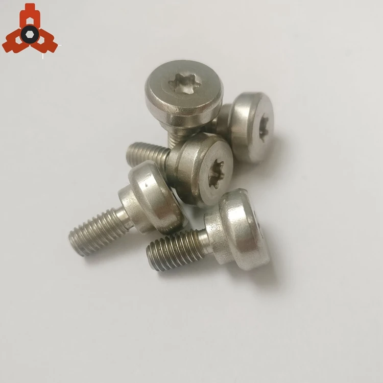 Китай Фабрика Застежек Различные виды нержавеющей стали и стали и латуни и титана