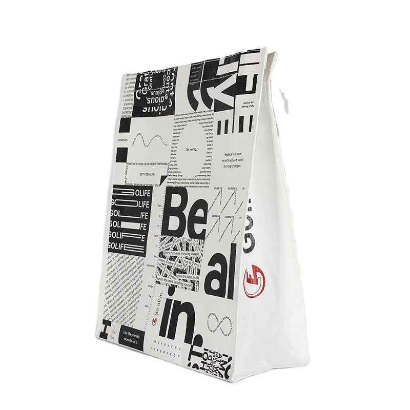 New design Custom logo size eco-friendly white kraft paper  bag with handle