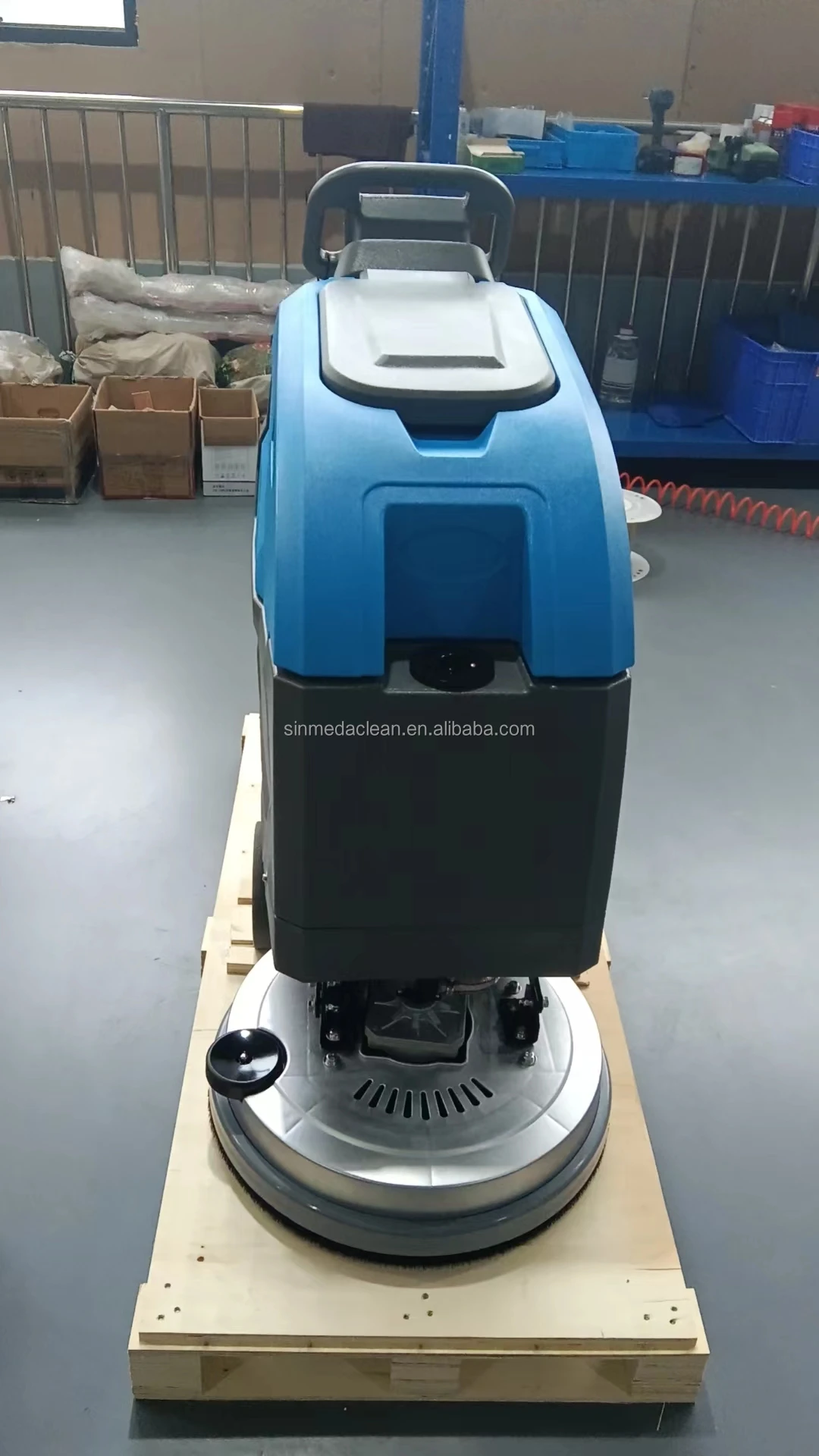 New Condition Multifunctional Electric Floor Scrubber Machine Walk-Behind Upholstery Cleaner 24V Plastic Material Motor Home Use