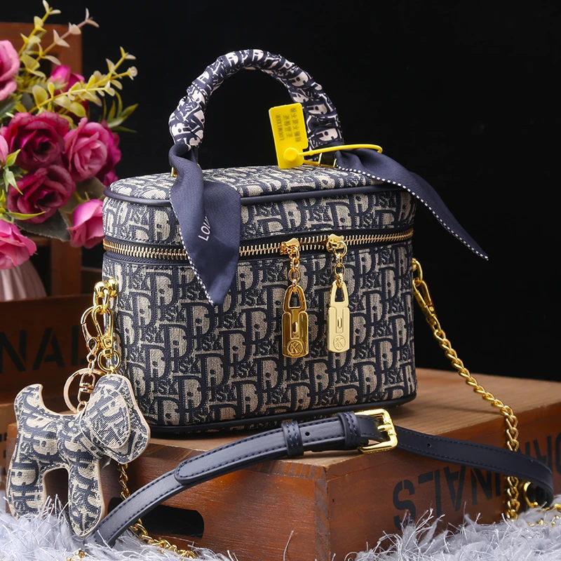 2024 wholesale sling  women bags cross body bag girls shoulder bag simple design commuting lady handbags