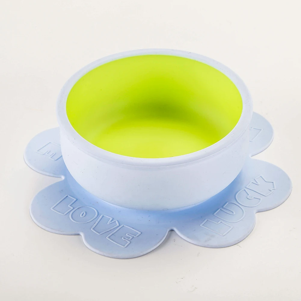 Wholesale Four-Leaf Clover Two-Color Silicone Bowl One-Piece Drop-Proof Mother And Baby Supplies Baby Food Supplement Bowl