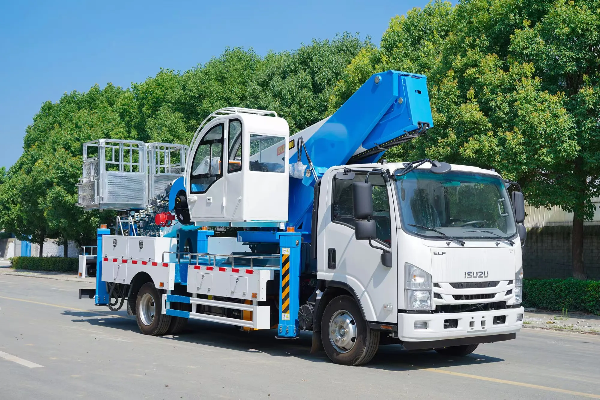 Manufacturers direct Isuzu aerial work truck high-altitude work platforms aerial work platforms scissor lifts