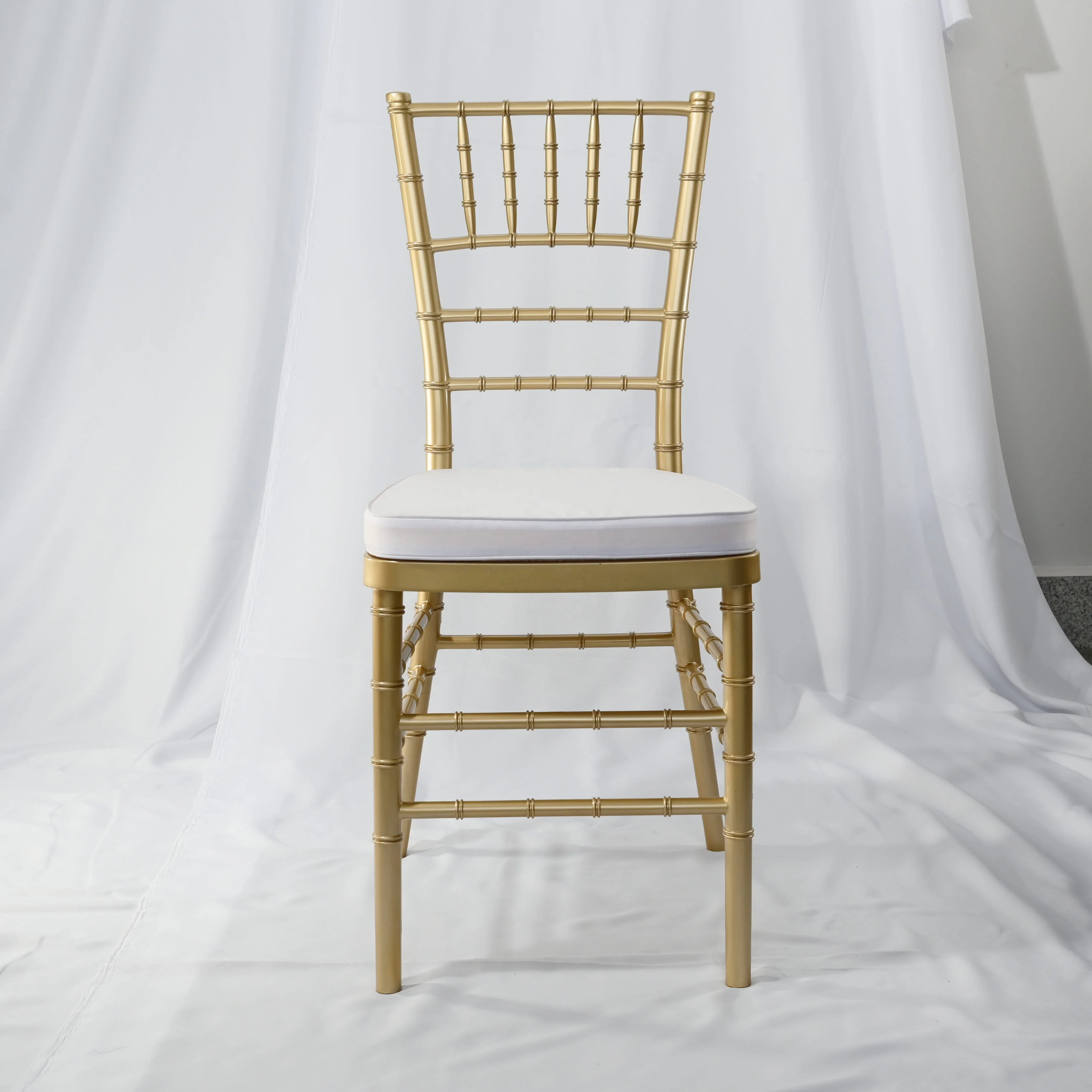 Wholesale Stackable Hotel Tiffany Party Wedding Gold Resin Chiavari Chair For Event
