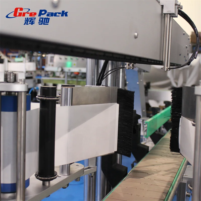 Full automatic round bottle labeling machine auto PET bottle labeler auto plastic bottle labeling machine