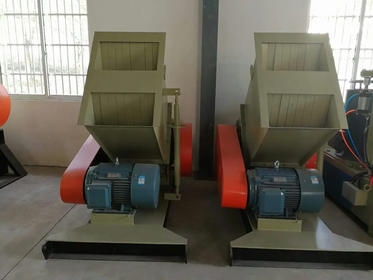 MUYBIEN High Performance Universal HDPE PPR PVC Pipes SWP Pipe Crusher