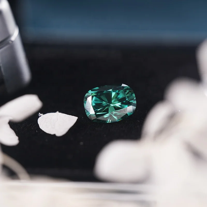 Wholesale Loose Cushion Cut Green Moissanite Stones Elongated Fancy Diamonds Alternative for Unique Designs