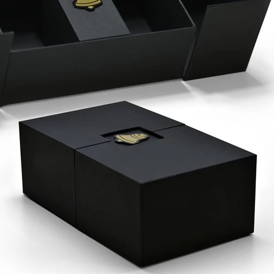 2020 New Design of Hot Sale Rigid Cardboard Paper Box for Gift Packaging