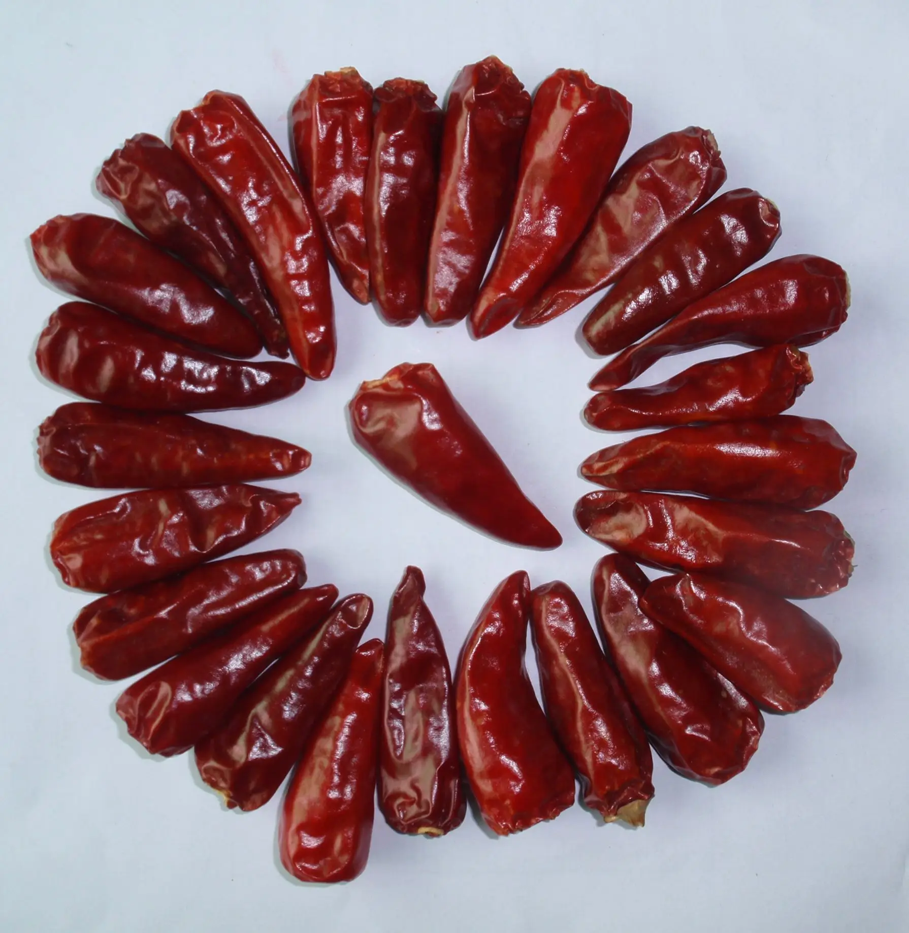 100% чистый натуральный сушеный Чили, цельное горячее значение от 5000-60000SHU согласно требованиям клиентов, сертификат BRC HALAL и Kosher