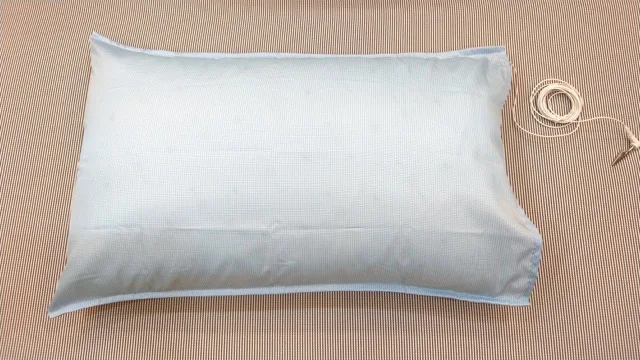 Grounding Polyester Bed Cover