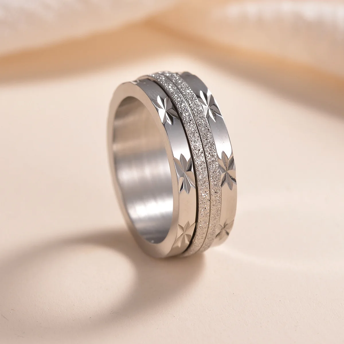 Pressure Relief Ring Rotatable 8mm Silver Stainless Steel Rings Men & Women Gift Spin Ring Wholesale Factory