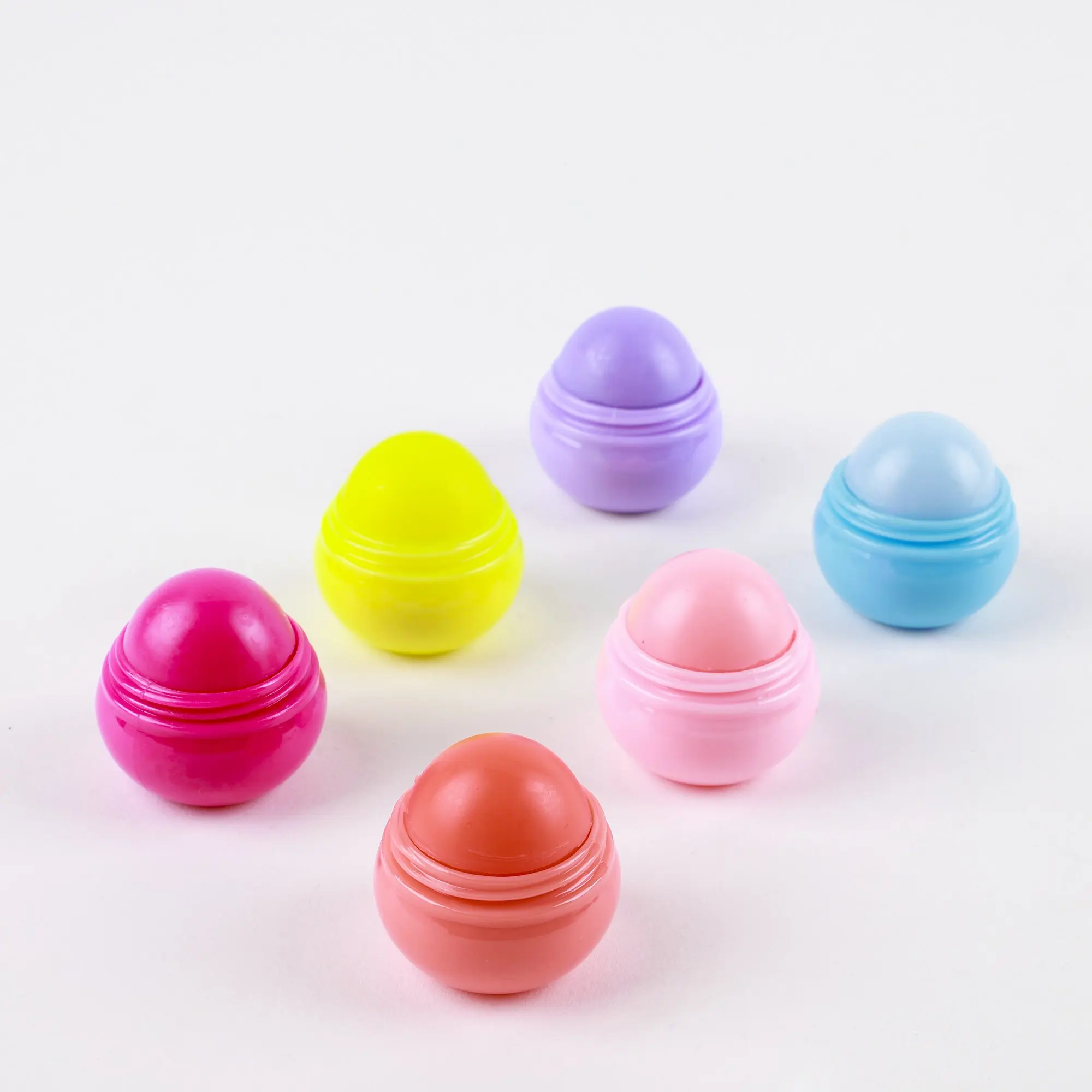 New Arrival Kids Makeup Hydrating Natural Fruit Favors Kitty Shaped Lip Repair Baby Kids Lip Balm