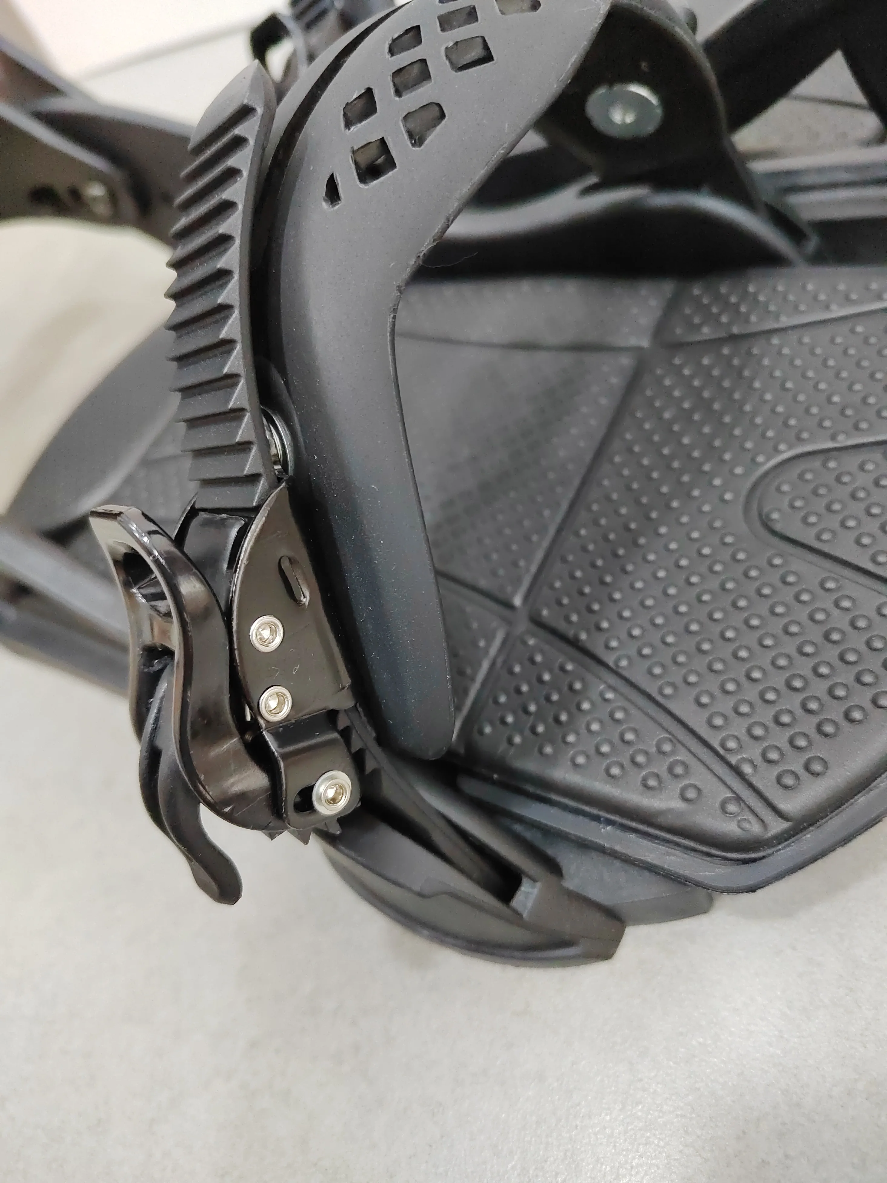 FLORUIT   Factory direct supply high quality Snowboard bindings High quality and cheap Snowboard bindings