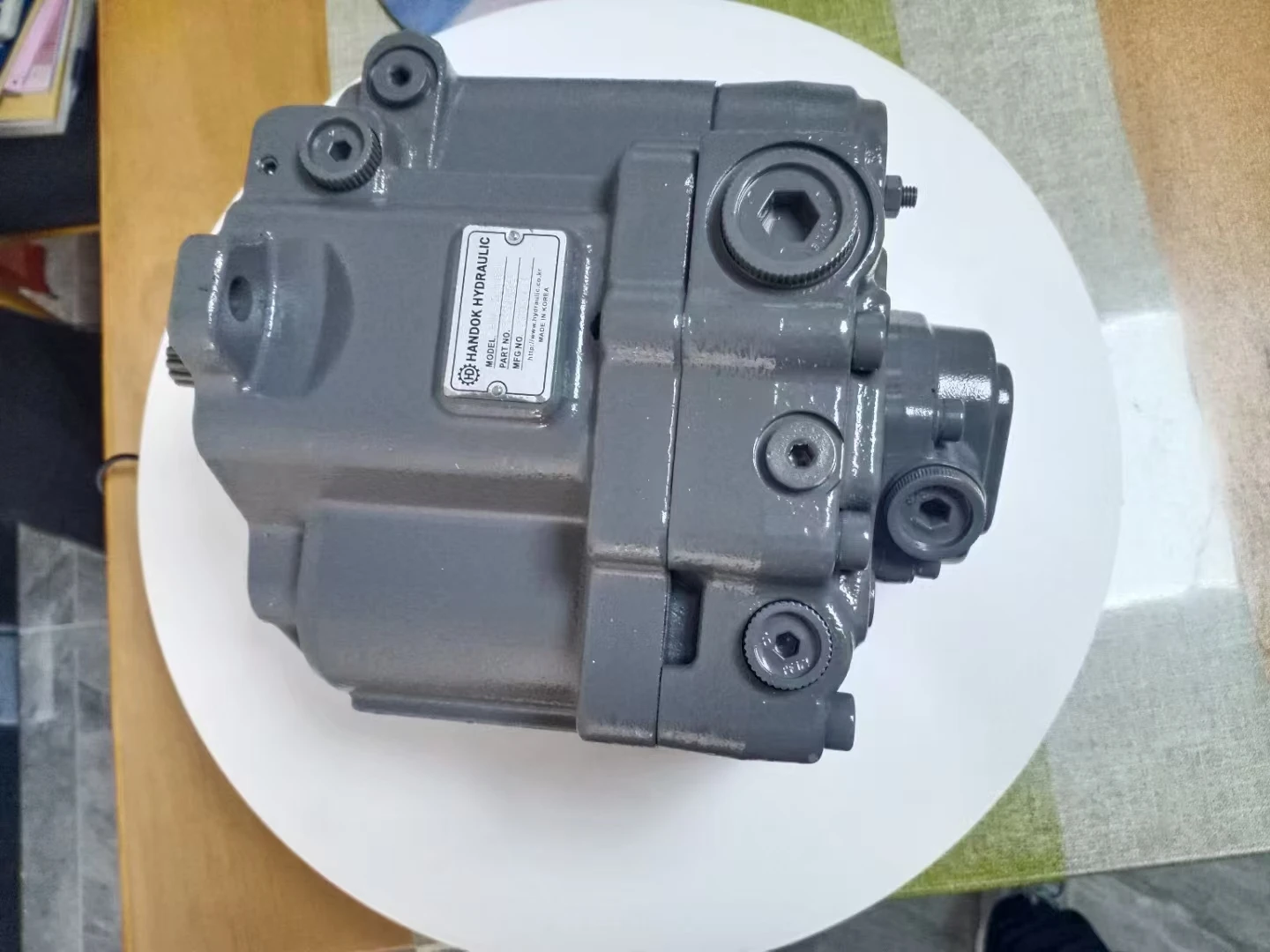 Piston Pump HVK-2B-505-CN Hydraulic Pump Replace PVK-2B-505-CN-4962E For Hitachi ZX55 Excavator HVK Series Hydraulic Piston Pump