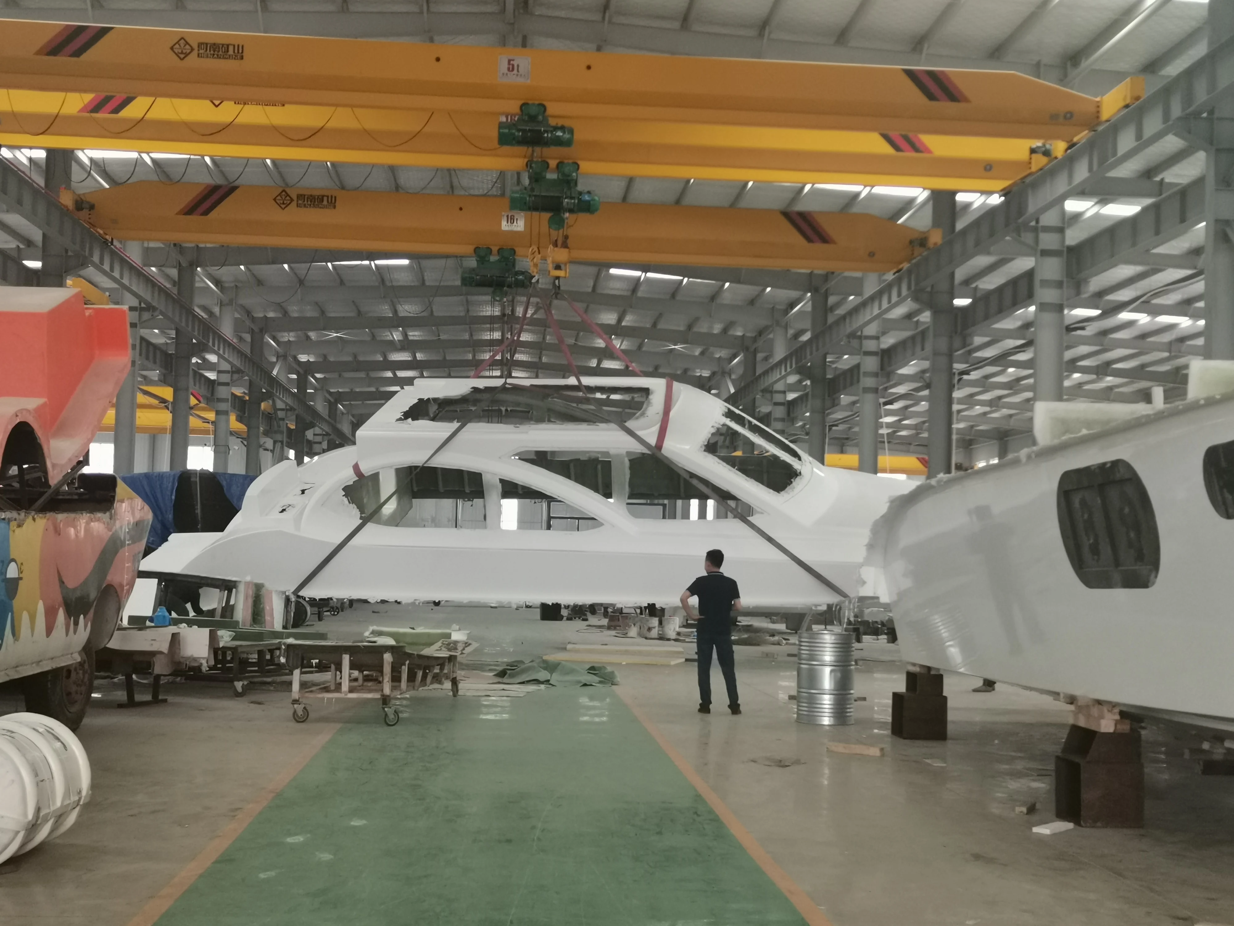 17m boats fiberglass fishing yacht Affordable Motor Luxury Super Yachts Classic Fiberglass Speed Boat with best prices