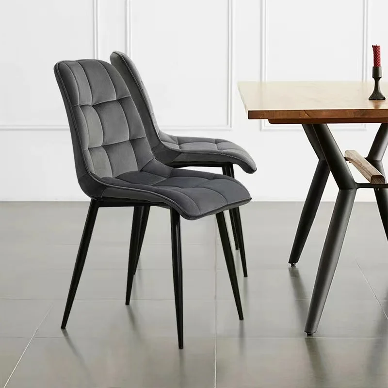 Wholesale Cheap Nordic Velvet Fabric Modern Luxury Design Furniture Dining Room Chairs Upholstered Dining Chair With Metal Leg