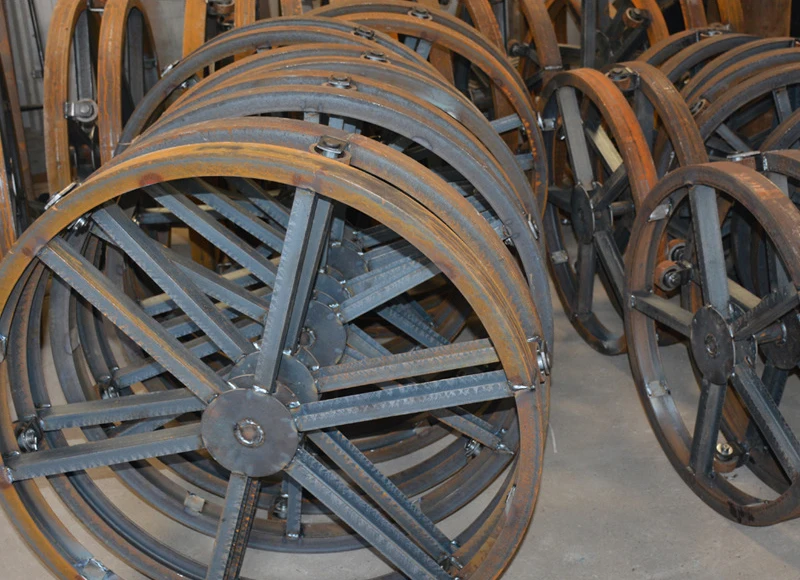 Various Good Quality Lying Horizontally Roller Standard Cable Drum