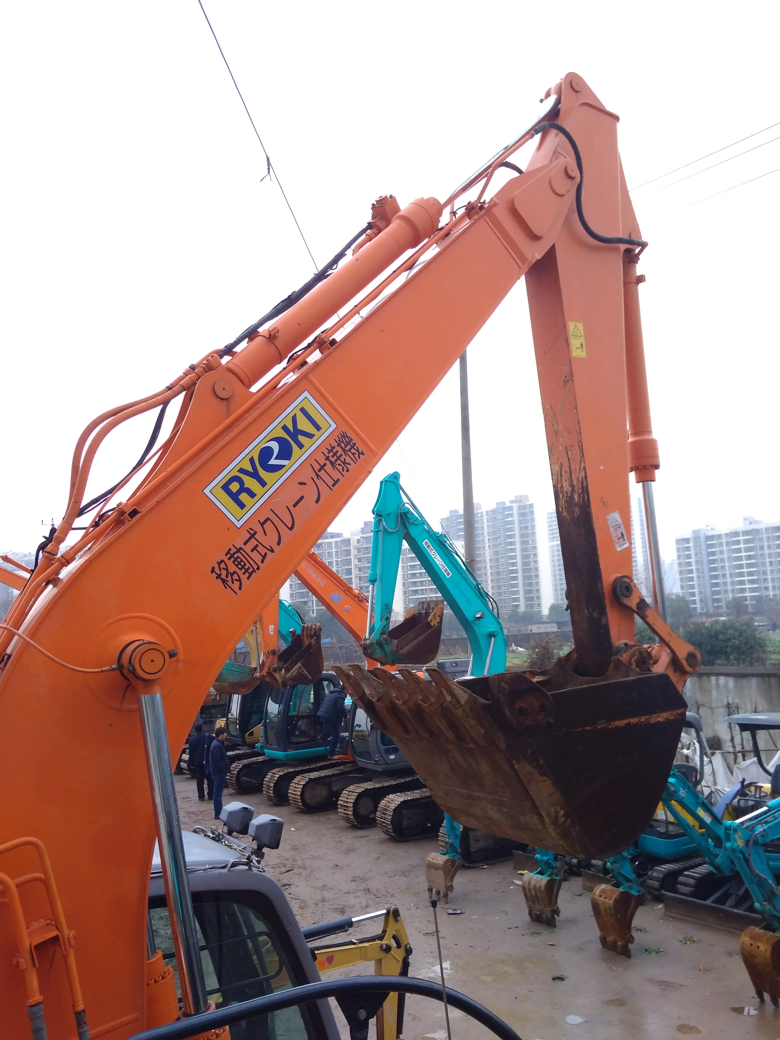  Высокое качество и хорошее состояние б/у экскаватор ZX135 на