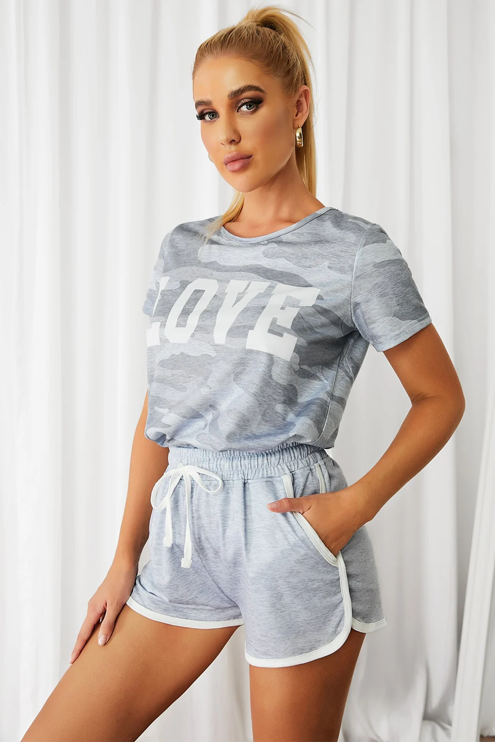  Wholesale Custom High Quality Women T Shirt and Shorts Gray Camo Letter Print Short Set