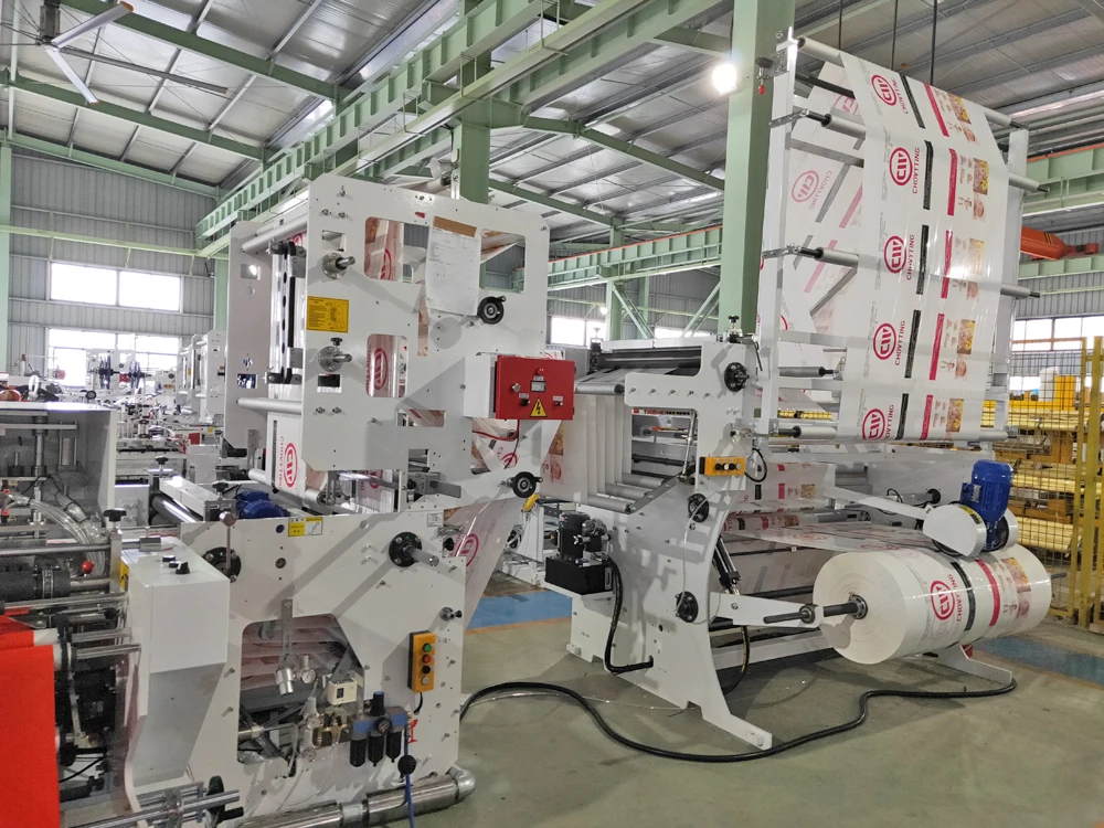 
High speed HDPE LDPE NYLON hot sealing Patch Bag Carry Bag Shopping Bag Making Machine 
