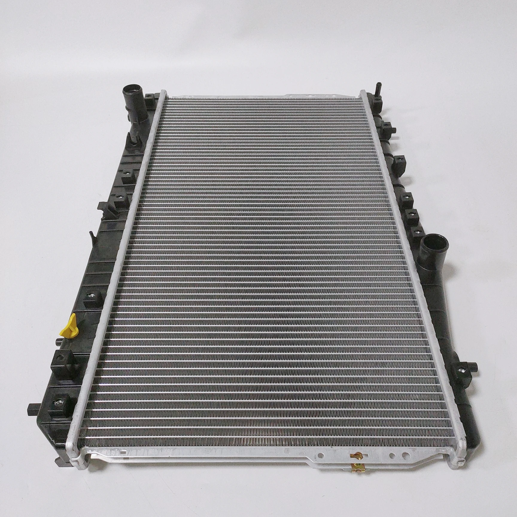auto parts FOR DAEWOO  DAMAS RADIATOR,Aluminium  Plastic