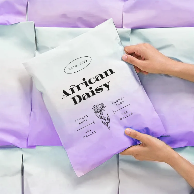 Plastic Courier Poly Mailers Bag Black Matte Luxury Gold Customised Polymailer Packaging Plastic Shipping Bags For Clothing