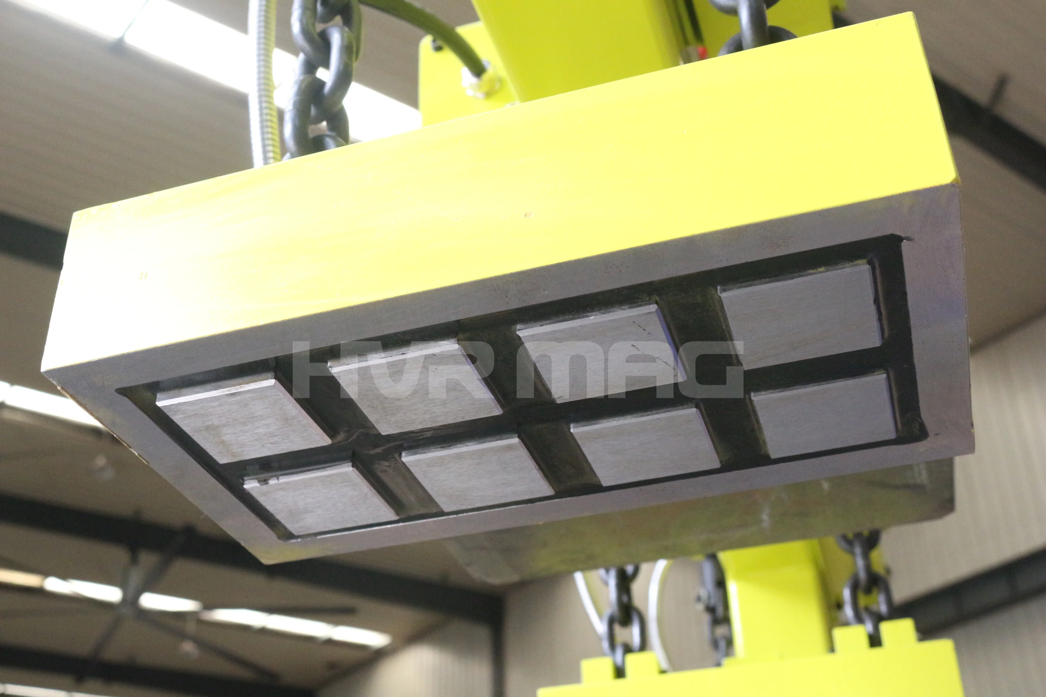 Energy-saving  Electro-permanent Magnetic Lifter For the Handling of  2 Ton Steel Plates In a Easy Way