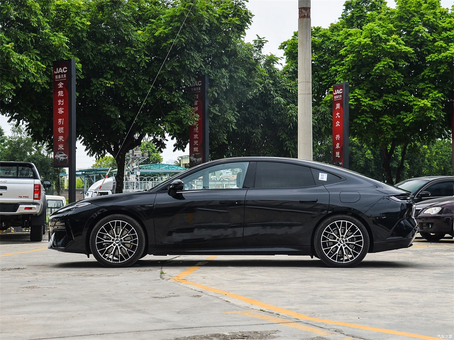 Hot-Sale Cheap Geely Galaxy E8 New Electric Vehicles Long Range Pro Galaxy E8 Max Import From China EV Cars Adults Vehicle